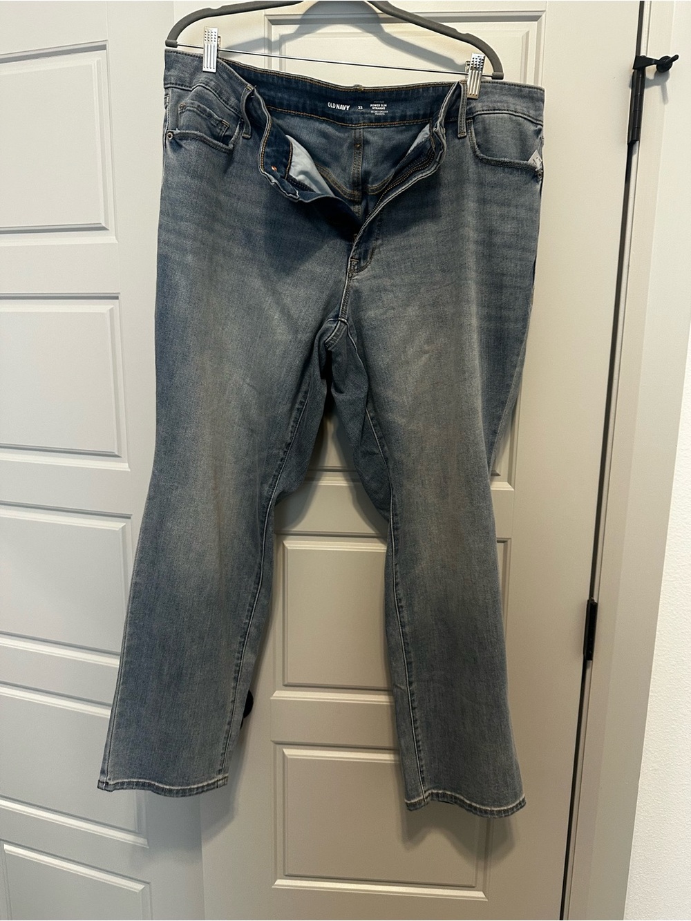 Old Navy High-Rise Power Slim Straight Jeans in Medium Blue
